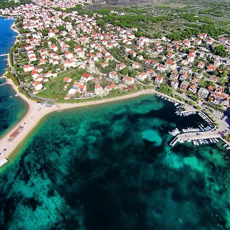 Kamp alanı Mobile Homes Bonaca 3*
