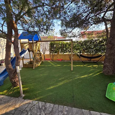 Kamp alanı Mobile Homes Bonaca