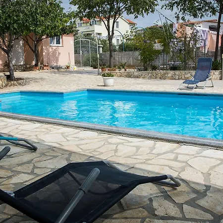 Mobile Homes Bonaca Camping