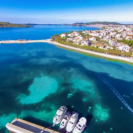 Mobile Homes Bonaca Kamp alanı 3*